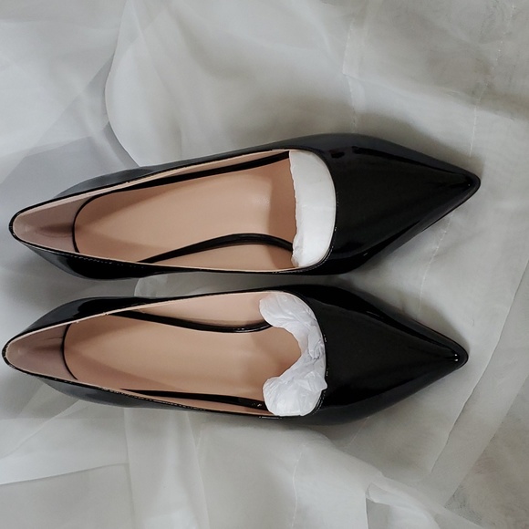 Classic Black Pumps - Picture 2 of 4